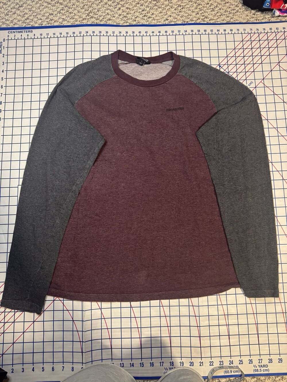 Patagonia Organic Cotton Long Sleeve Raglan Shirt Burgundy Grey Size L